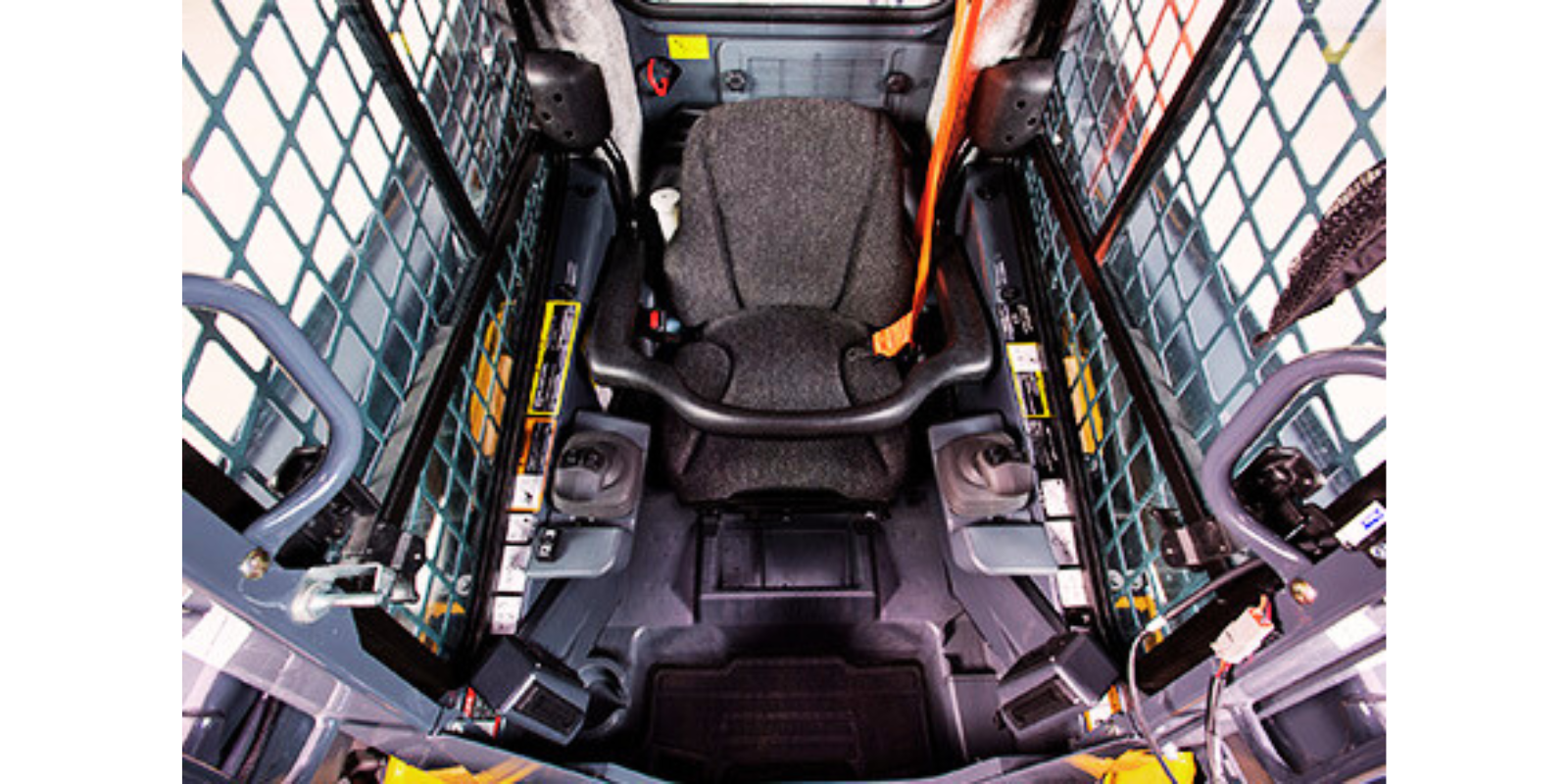 Skidsteer/Compact Track Loader View 5